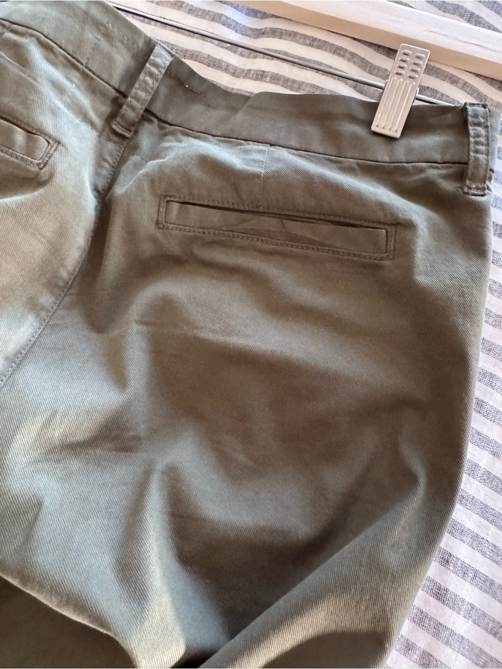 Frank & Eileen Olive Green Cropped Pants with Gold Side Stripe - Picture 7 of 9